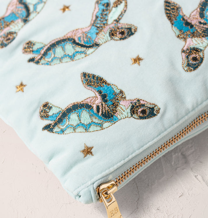 Baby Turtle Conservation Everyday Pouch - Ice Blue