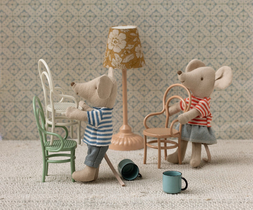 Vintage chair, Mouse - Dark powder