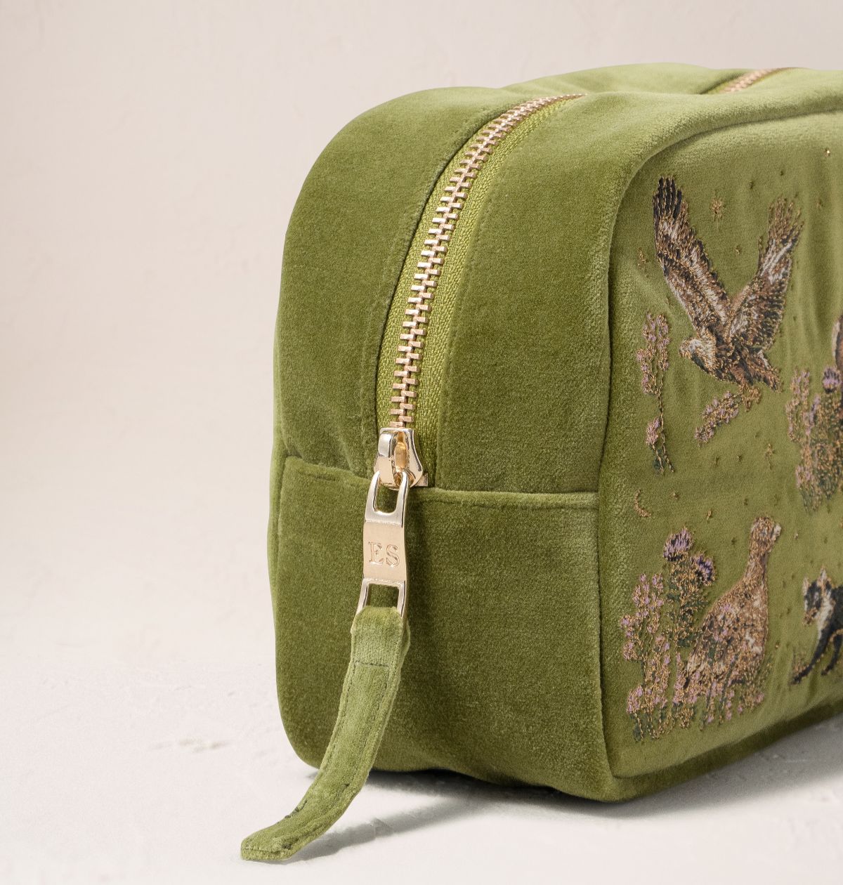 Highland Romance Makeup Bag - Pistachio Velvet