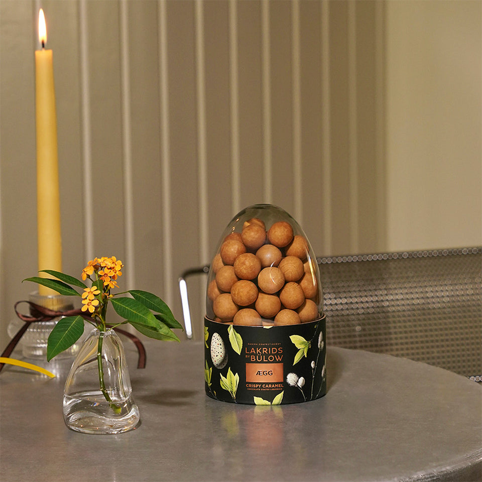 Crispy Caramel Chocolate Coated Liquorice Egg - Regular 470 g