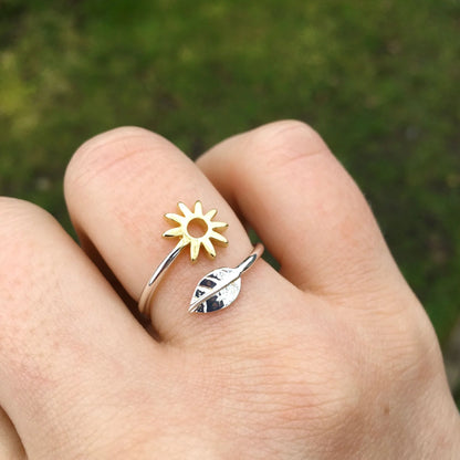 Adjustable Flower and Leaf Ring - Silver and Gold
