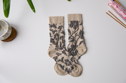 Retro Floral Cotton Crew Socks – Breathable Vintage Style: Grey-Green