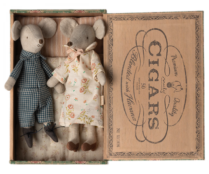 Grandma and Grandpa mice in Cigar Box