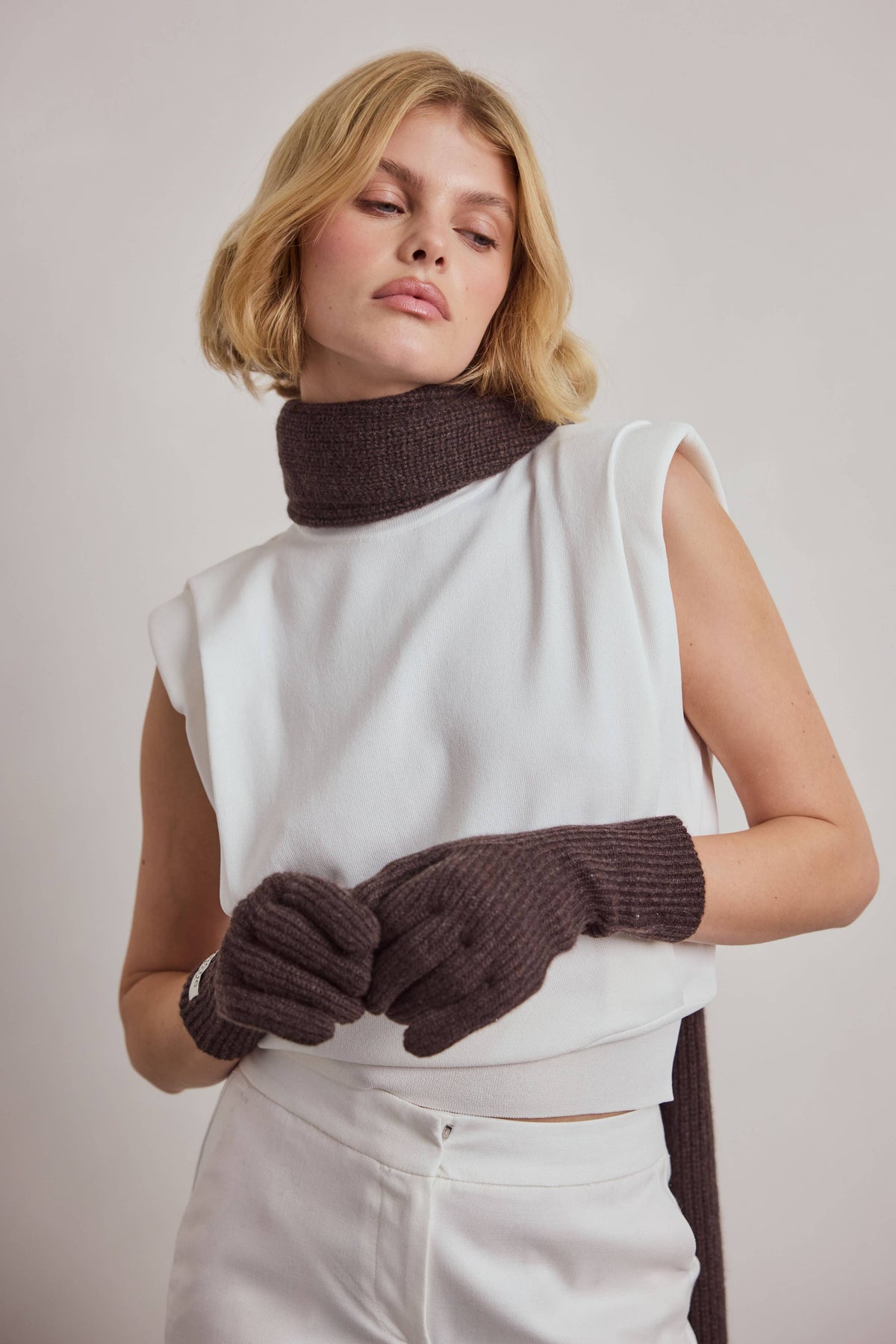 Cashmere Gloves - Chocolate Brown - AW26