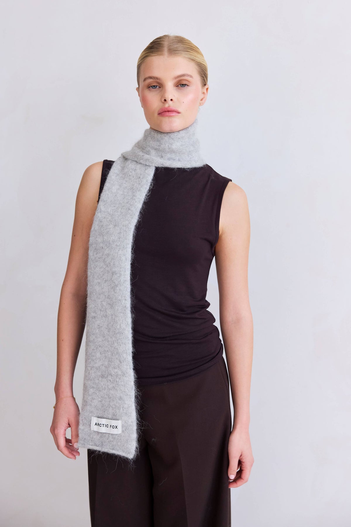 The Alpaca Skinny Scarf - Blizzard Grey