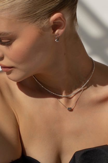 LUNA Mini - Gold Knotted Hoop Earrings