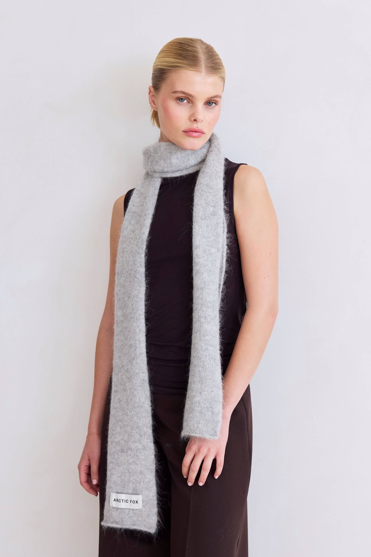 The Alpaca Skinny Scarf - Blizzard Grey