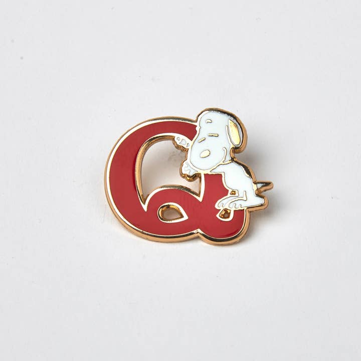 Peanuts Alphabet Pin - Q