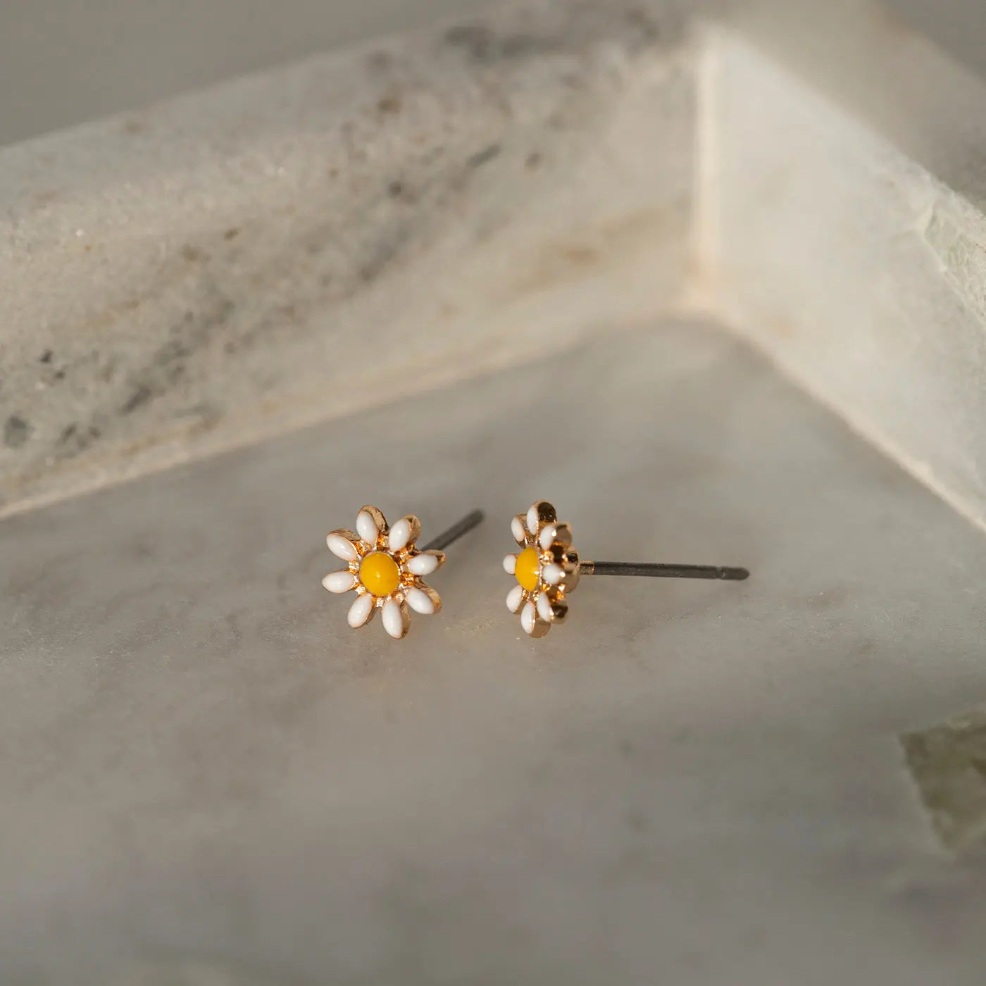 Doris-Daisy Flower Enamel Stud Earrings-Gold