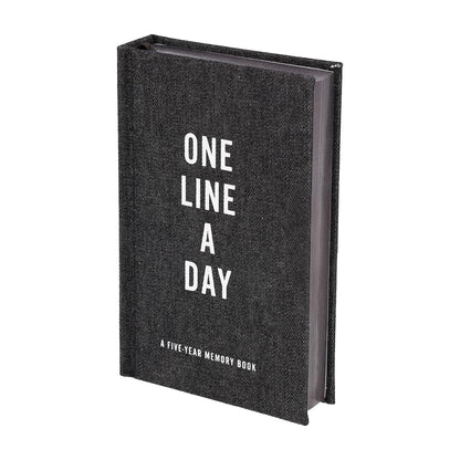One Line a Day: Five Year Memory Book Black Canvas