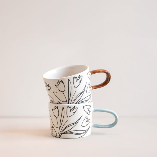 Outline Flowers Mug