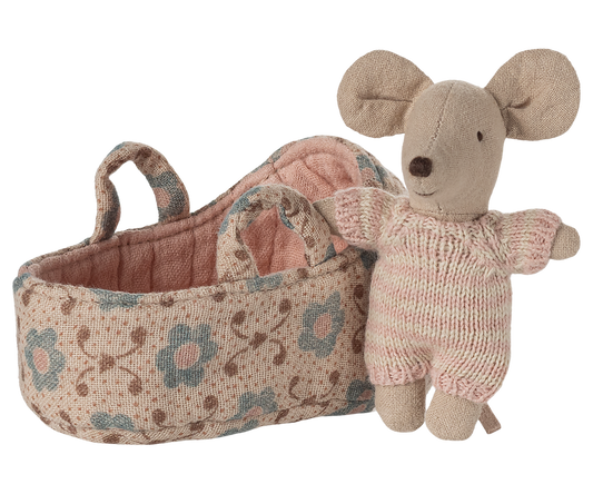 Baby Mouse in Carry Cot - Rose