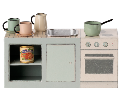 Kitchen Counter, Mouse