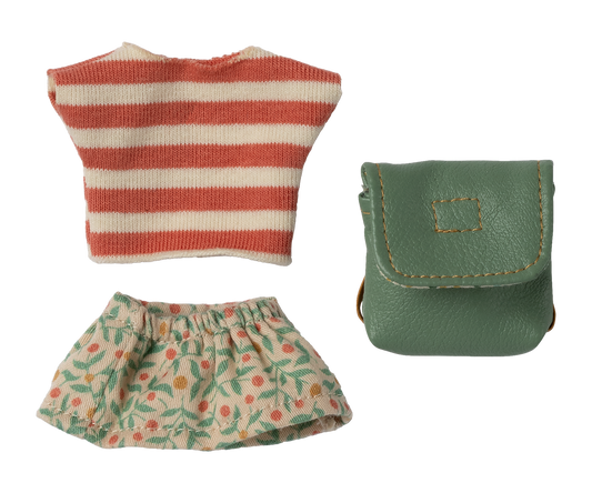 Clothes and Bag, Big Sister Mouse - Green