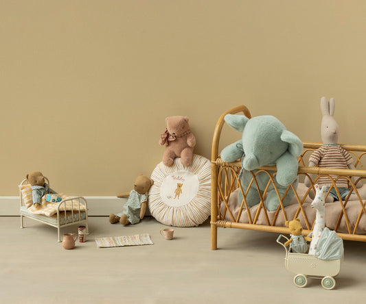 Elephant Plush, Medium - Soft Mint