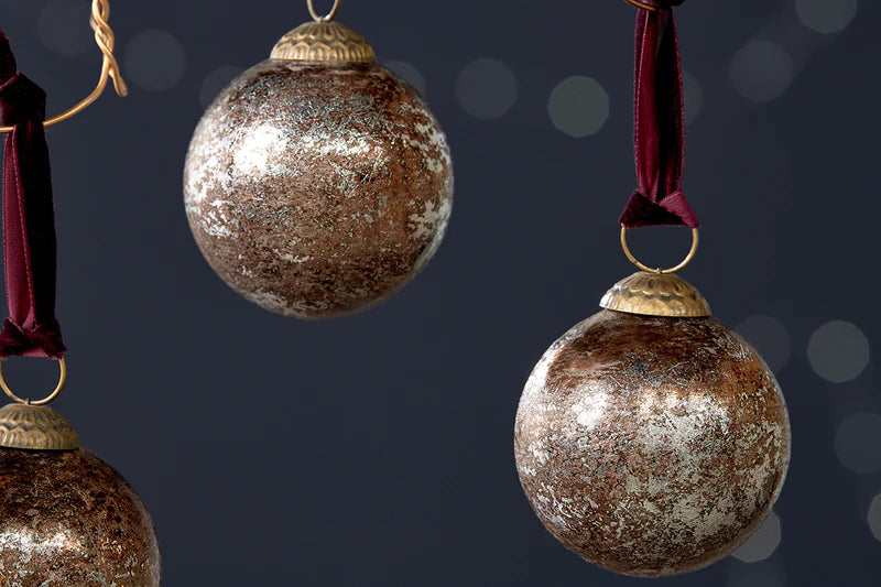 Darya Bauble - Antique Burgundy