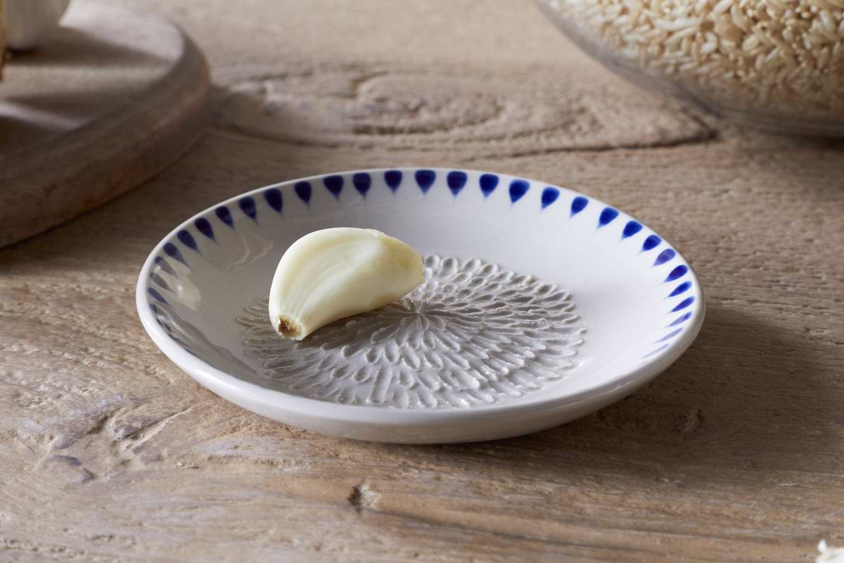 Indigo Drop Garlic Grater - Cream & Indigo