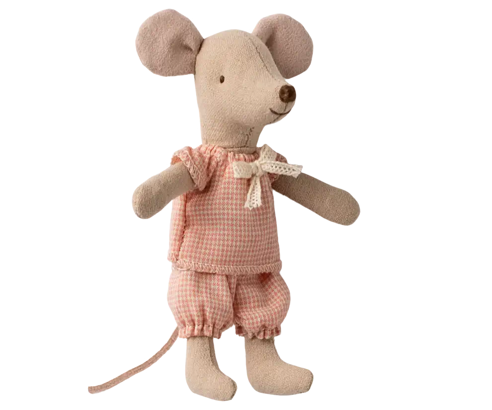 Little Sister Mouse in Matchbox