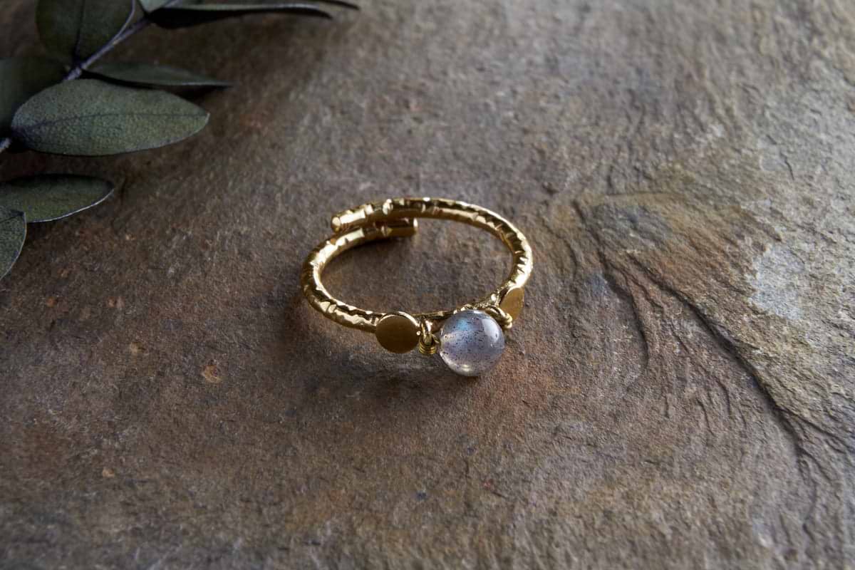 Marai Labradorite Ring