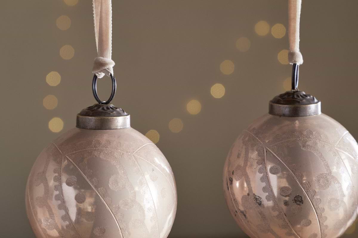 Kecci Bauble - Antique Pink