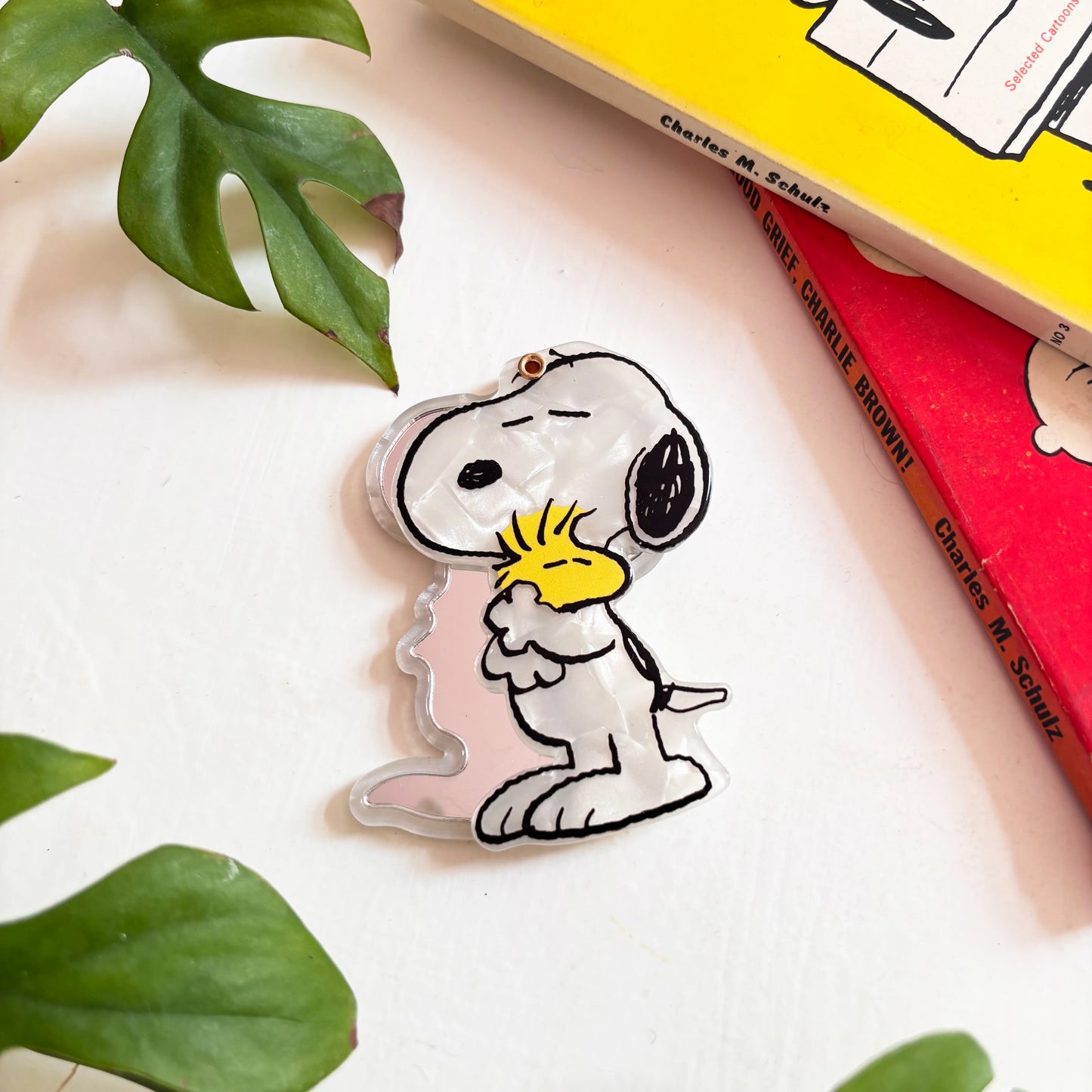 Peanuts Snoopy Hugging Woodstock Compact Mirror