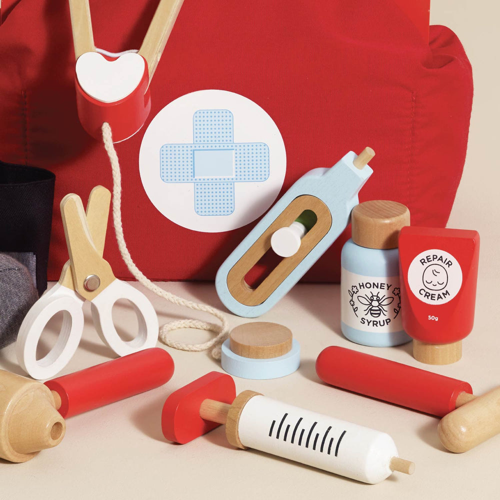 Vintage Doctor Roleplay Wooden Kit