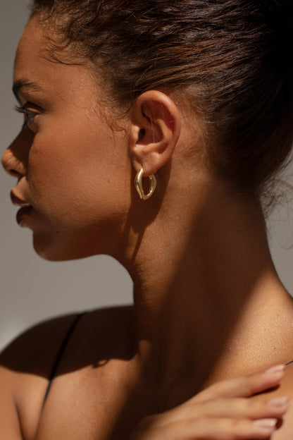 Gold Signature Hoop Earring - Liv