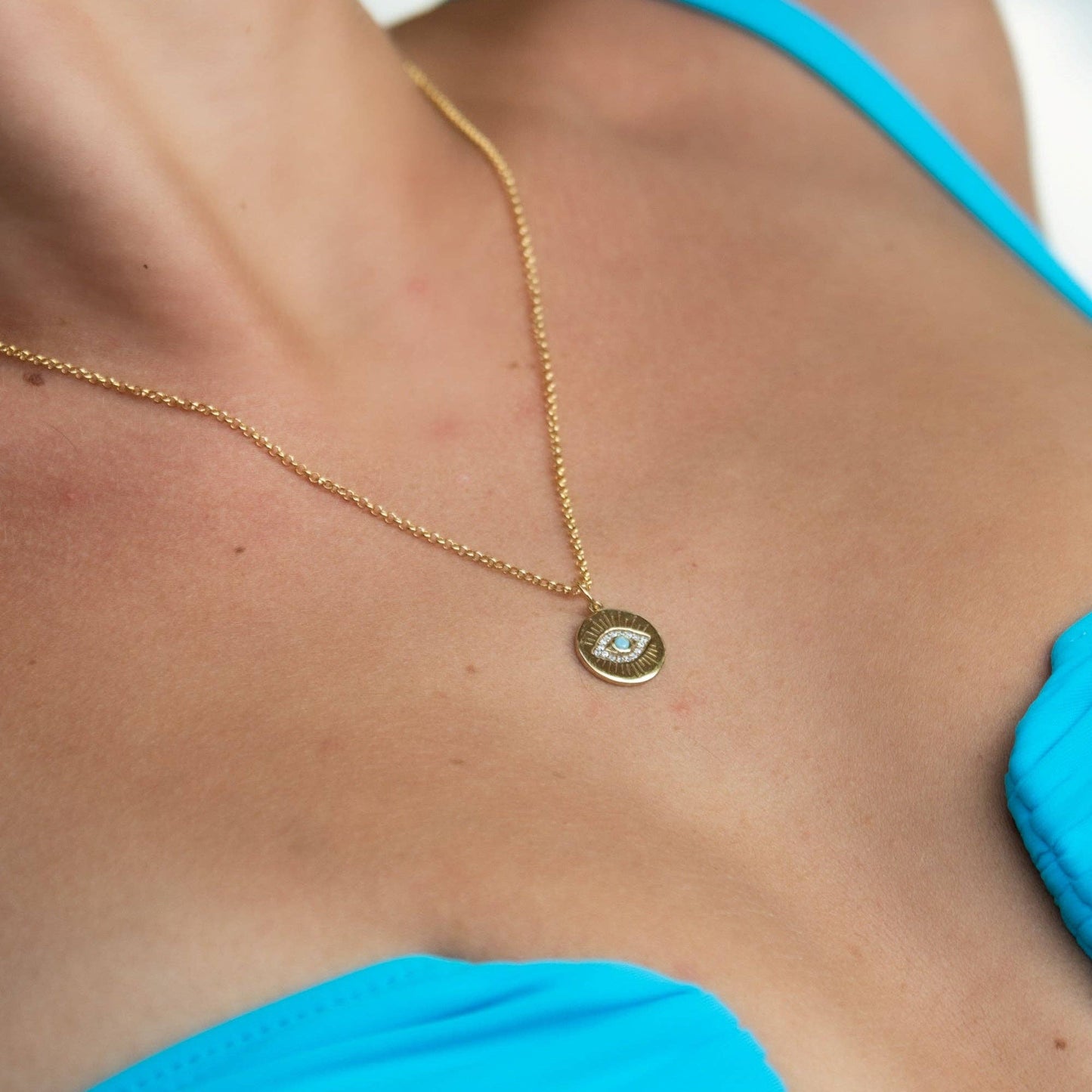 Evil Eye Pendant Necklace: Chain: 40-45cm / 18k Gold Plated Sterling Silver