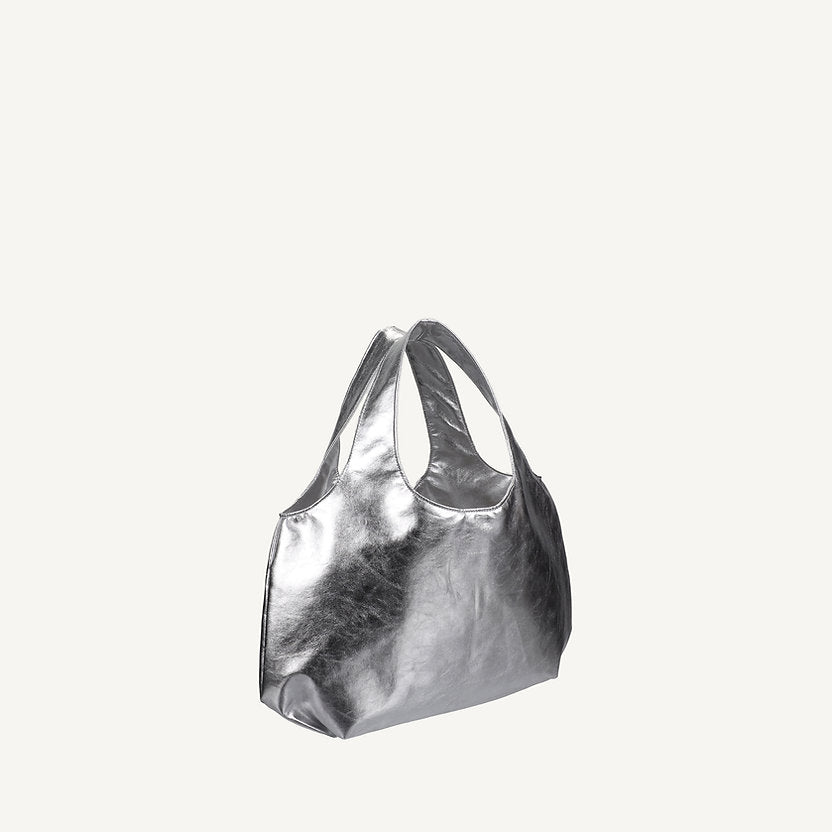Mila Handy Bold Bag in Silver by Tinne + Mia