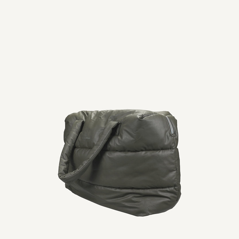 Camill Big Puffy Weekend Bag in Olive Night by Tinne + Mia