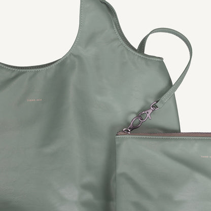 Mila Handy Bold Bag in Chinois Green by Tinne + Mia