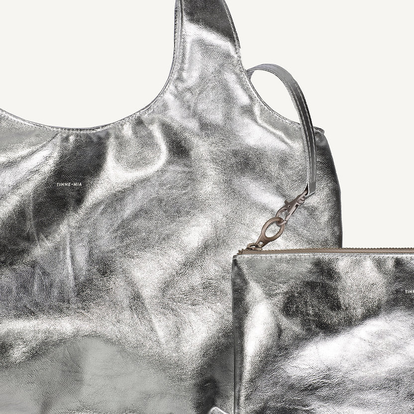 Mila Handy Bold Bag in Silver by Tinne + Mia