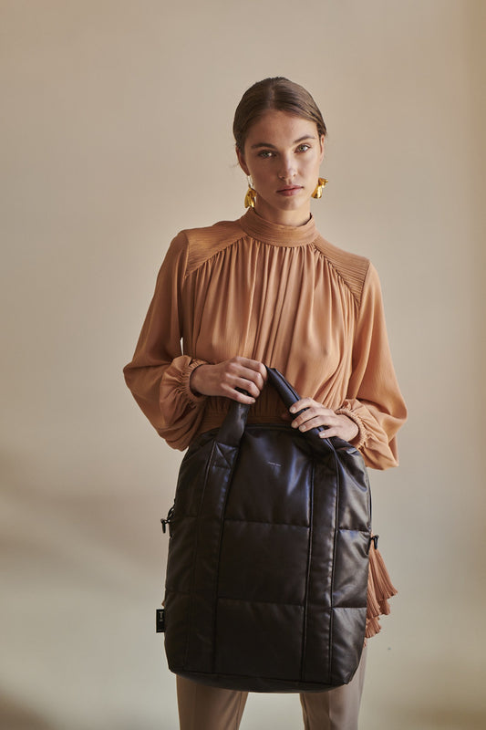 Jules Puffy Laptop Bag in Seal Brown by Tinne + Mia
