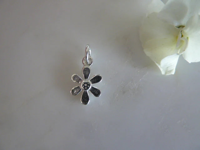 Sterling Silver Daisy Pendant