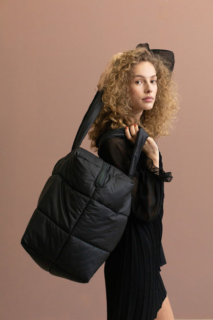 Camill Big Puffy Weekend Bag in Black by Tinne + Mia